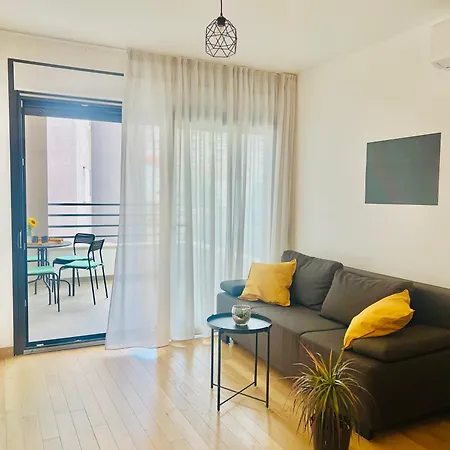 Almond 2 - Free Parking Appartement